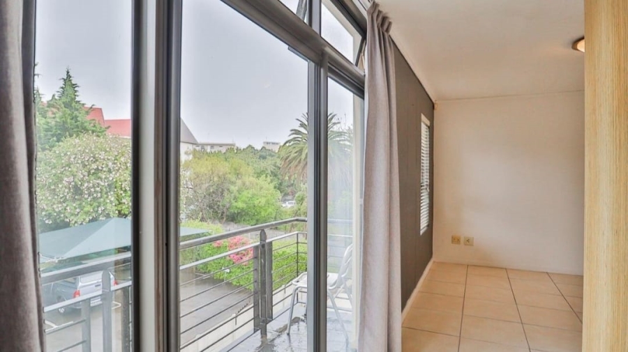 To Let 1 Bedroom Property for Rent in Wynberg Upper Western Cape